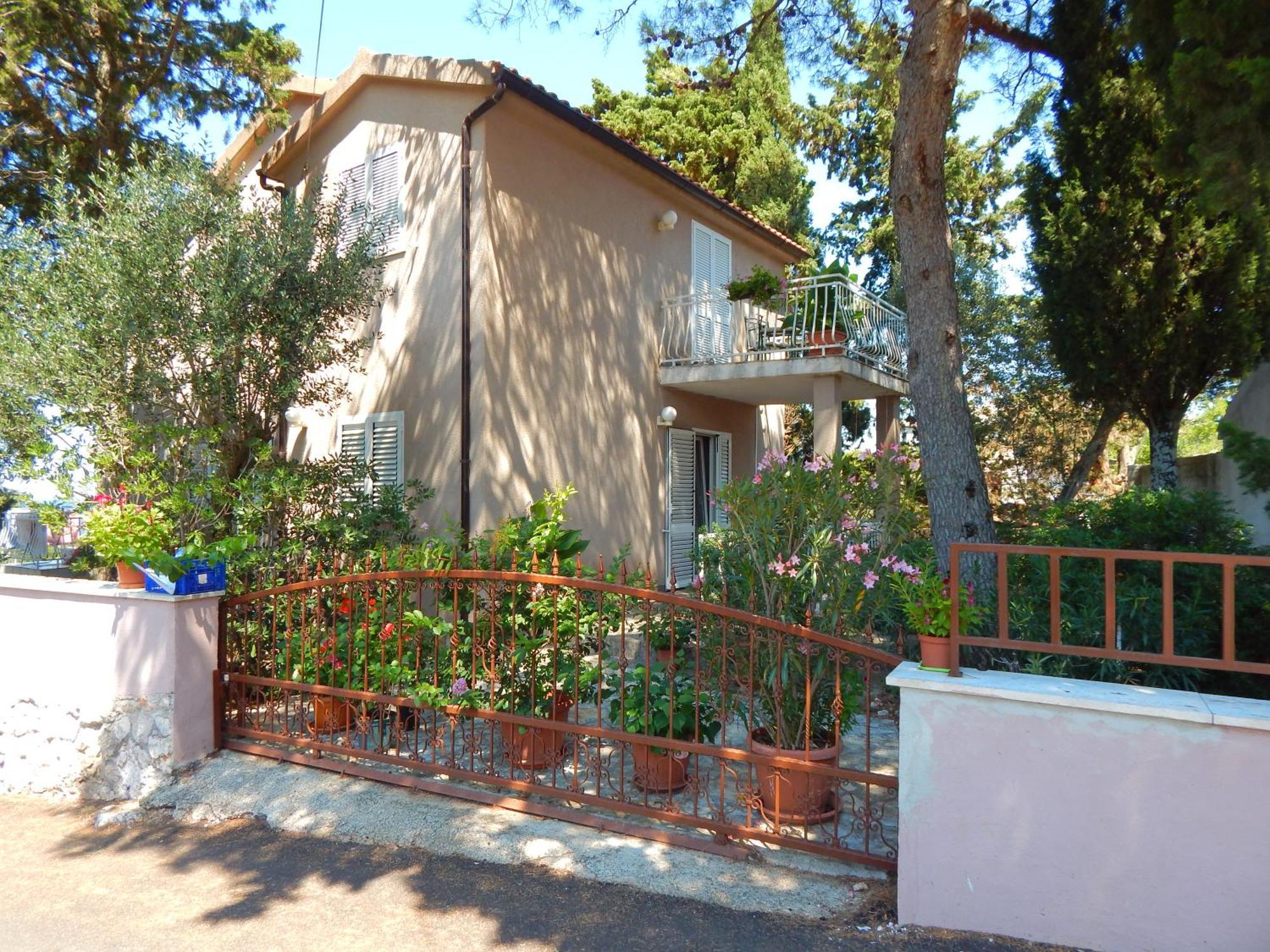 Adrienn Apartments Stari Grad  Zewnętrze zdjęcie